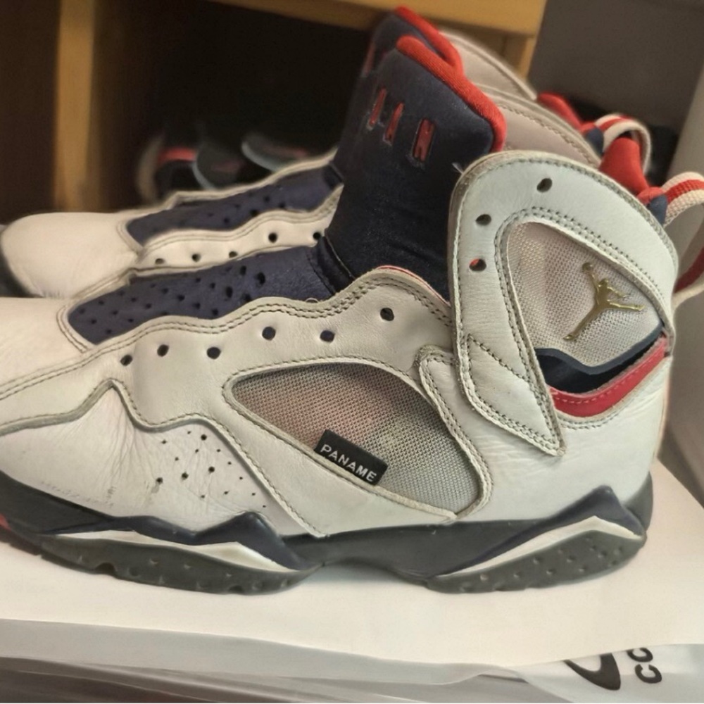 Nike Kids White and Navy Sneakers with Red Accents
